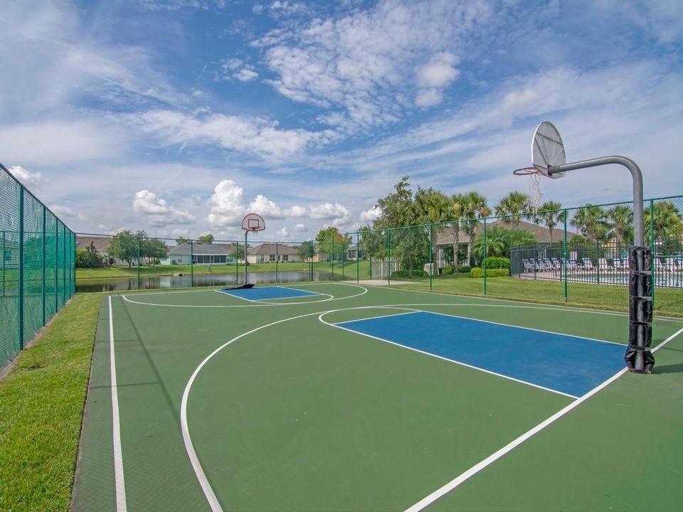 В аренду: $2,000 (3 спален, 2 ванн, 1760 Квадратных фут)