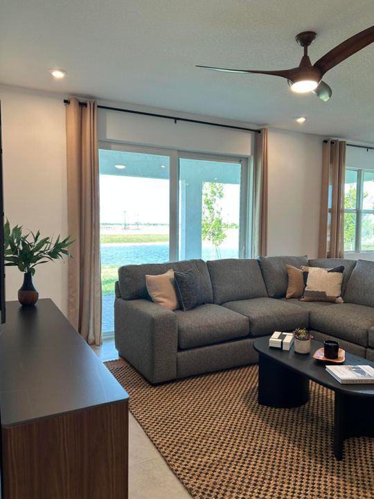 For Rent: $5,000 (4 beds, 2 baths, 2209 Square Feet)