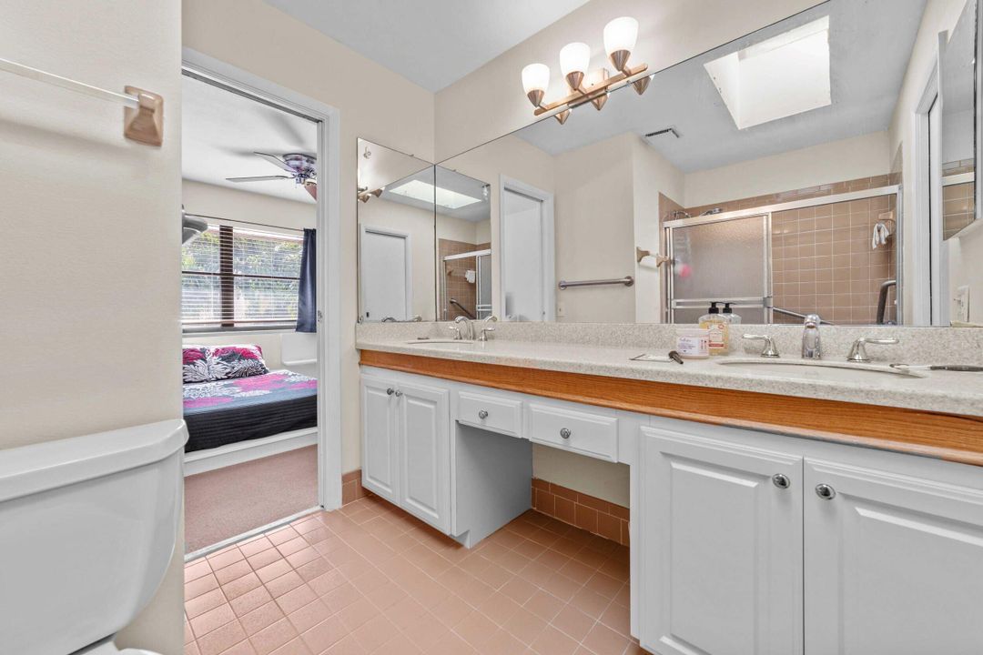 待售: $525,000 (4 贝兹, 3 浴室, 2127 平方英尺)