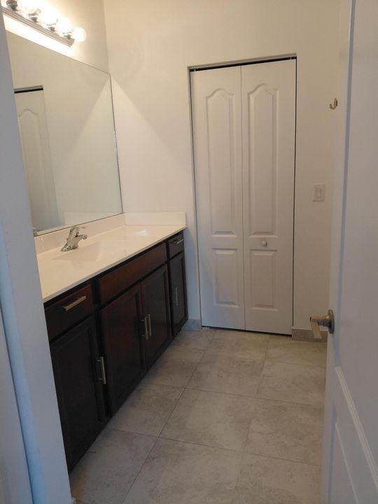 待售: $280,800 (2 贝兹, 2 浴室, 1500 平方英尺)