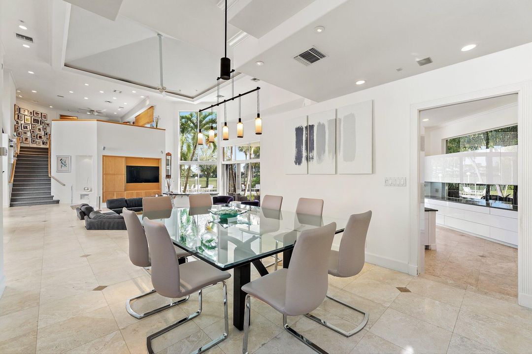 En Venta: $3,245,000 (4 camas, 4 baños, 4355 Pies cuadrados)