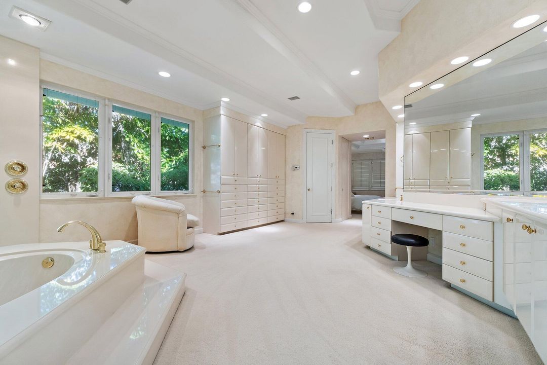 En Venta: $3,245,000 (4 camas, 4 baños, 4355 Pies cuadrados)