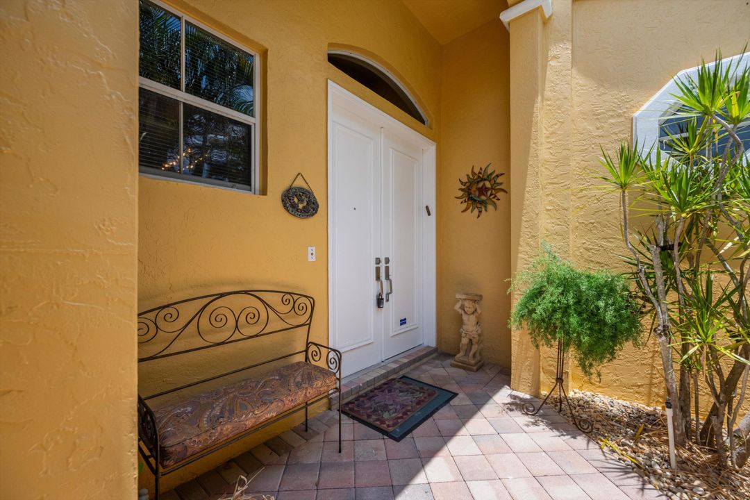 For Rent: $9,500 (3 beds, 2 baths, 2192 Square Feet)