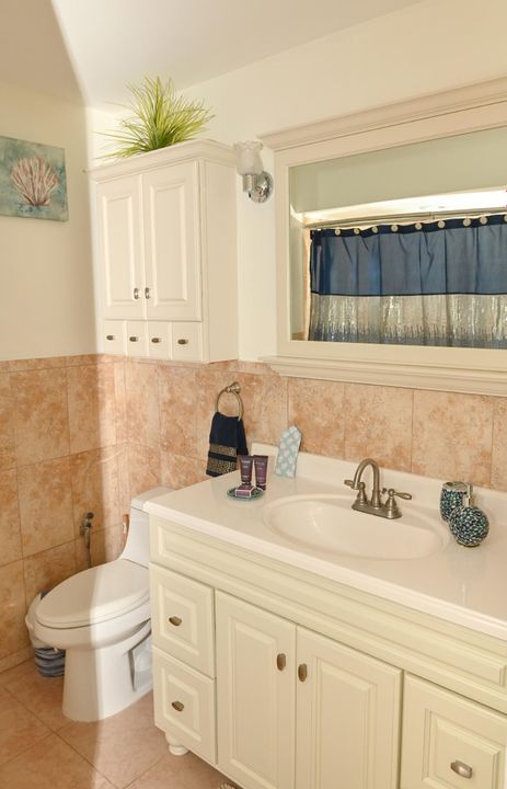 待售: $635,000 (4 贝兹, 2 浴室, 2005 平方英尺)