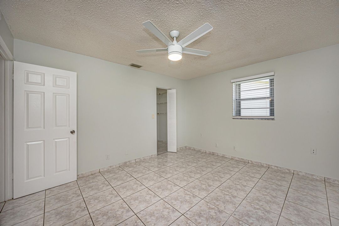 出租: $1,900 (2 贝兹, 2 浴室, 1050 平方英尺)