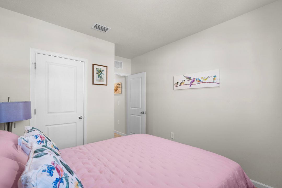 For Sale: $315,900 (3 beds, 2 baths, 1529 Square Feet)