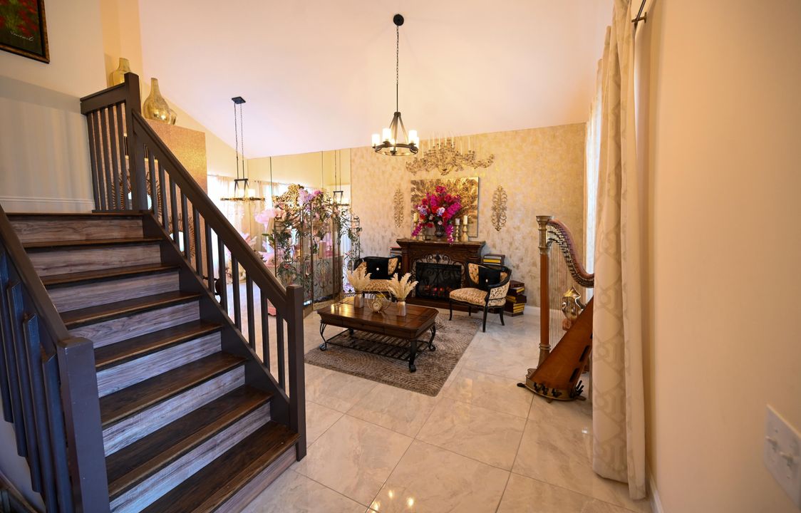 待售: $635,000 (4 贝兹, 2 浴室, 2005 平方英尺)