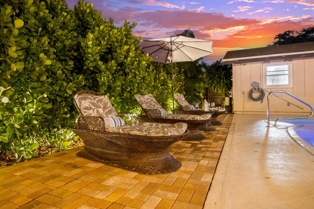 For Rent: $3,800 (3 beds, 2 baths, 1227 Square Feet)