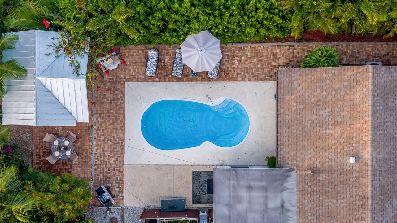 For Rent: $3,800 (3 beds, 2 baths, 1227 Square Feet)