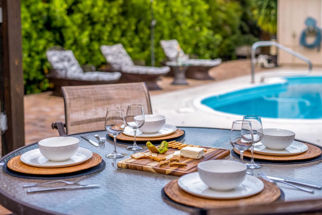 For Rent: $3,800 (3 beds, 2 baths, 1227 Square Feet)