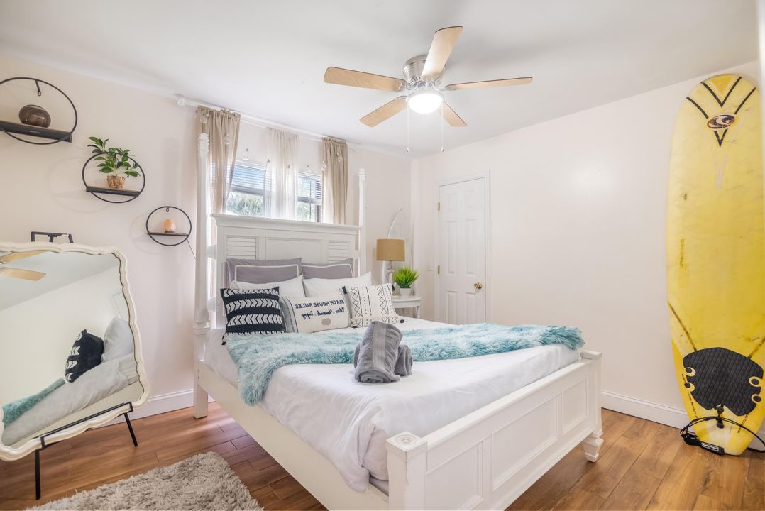 For Rent: $3,800 (3 beds, 2 baths, 1227 Square Feet)