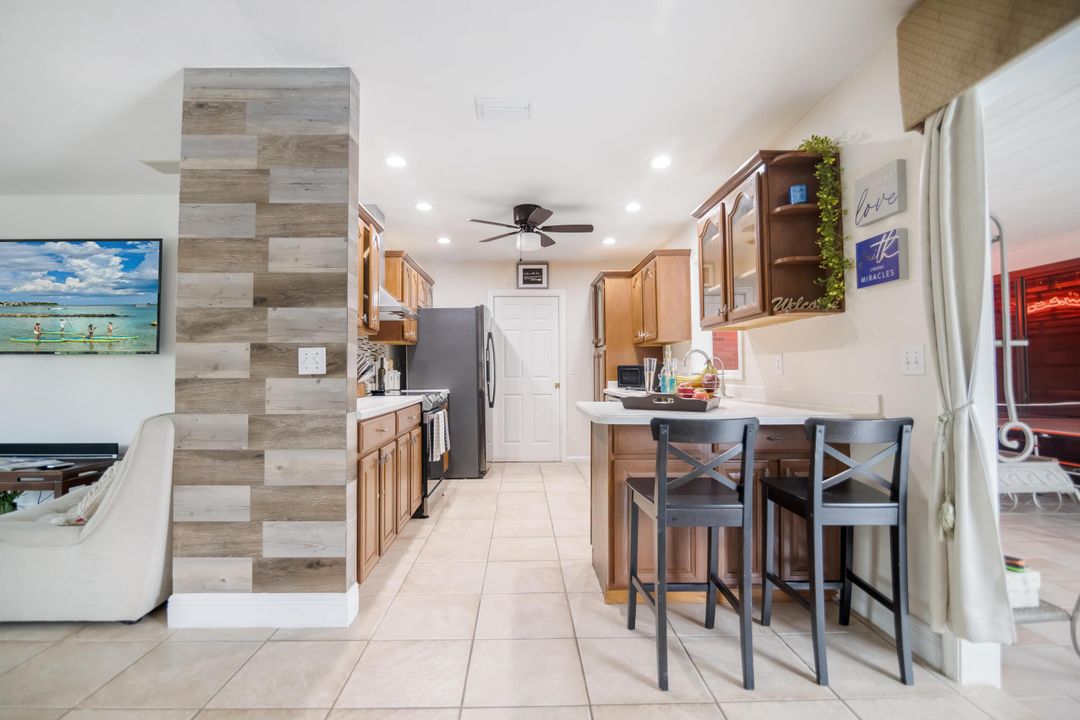 For Rent: $3,800 (3 beds, 2 baths, 1227 Square Feet)