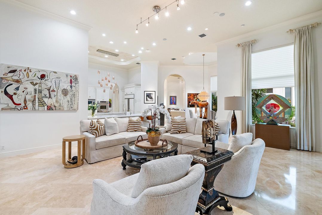 На продажу: $3,125,000 (4 спален, 4 ванн, 4750 Квадратных фут)