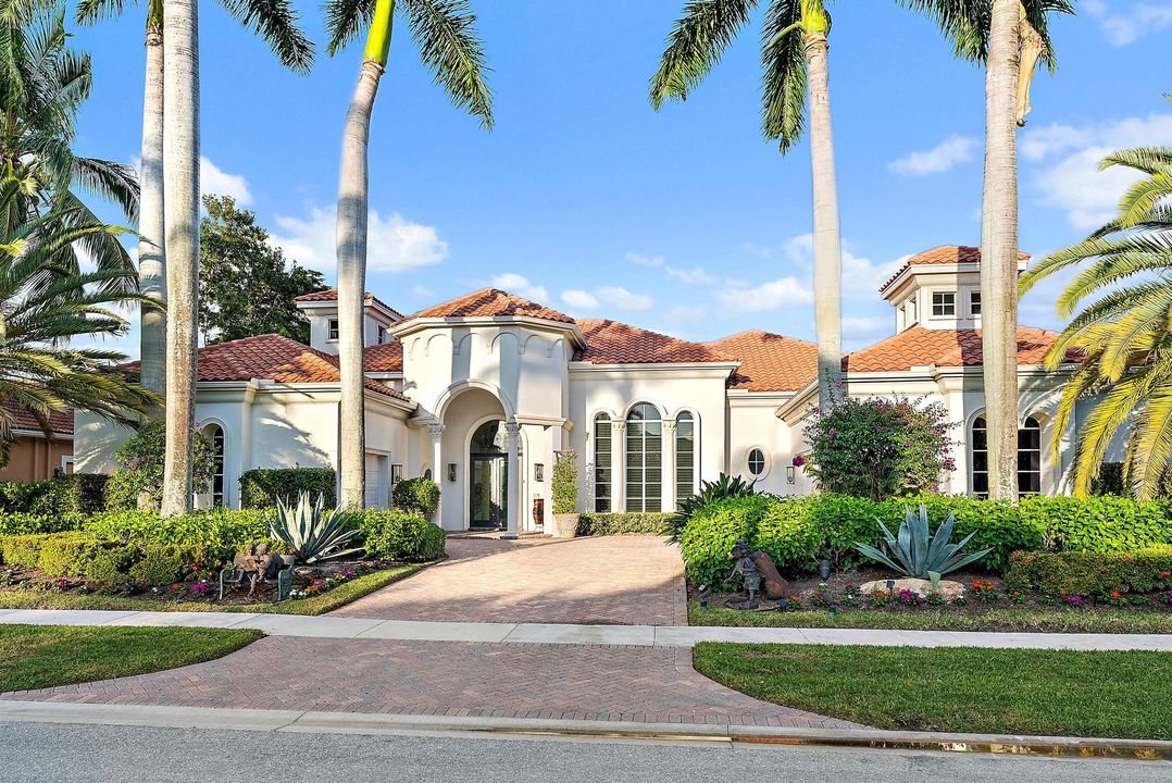 На продажу: $3,125,000 (4 спален, 4 ванн, 4750 Квадратных фут)