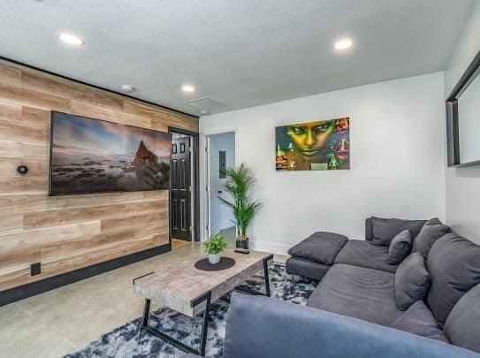 待售: $895,000 (0 贝兹, 0 浴室, 2246 平方英尺)