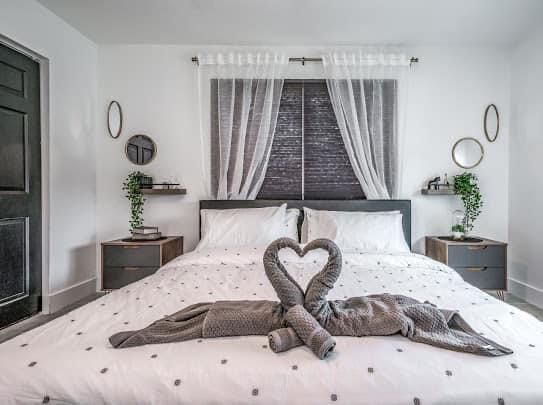 待售: $895,000 (0 贝兹, 0 浴室, 2246 平方英尺)