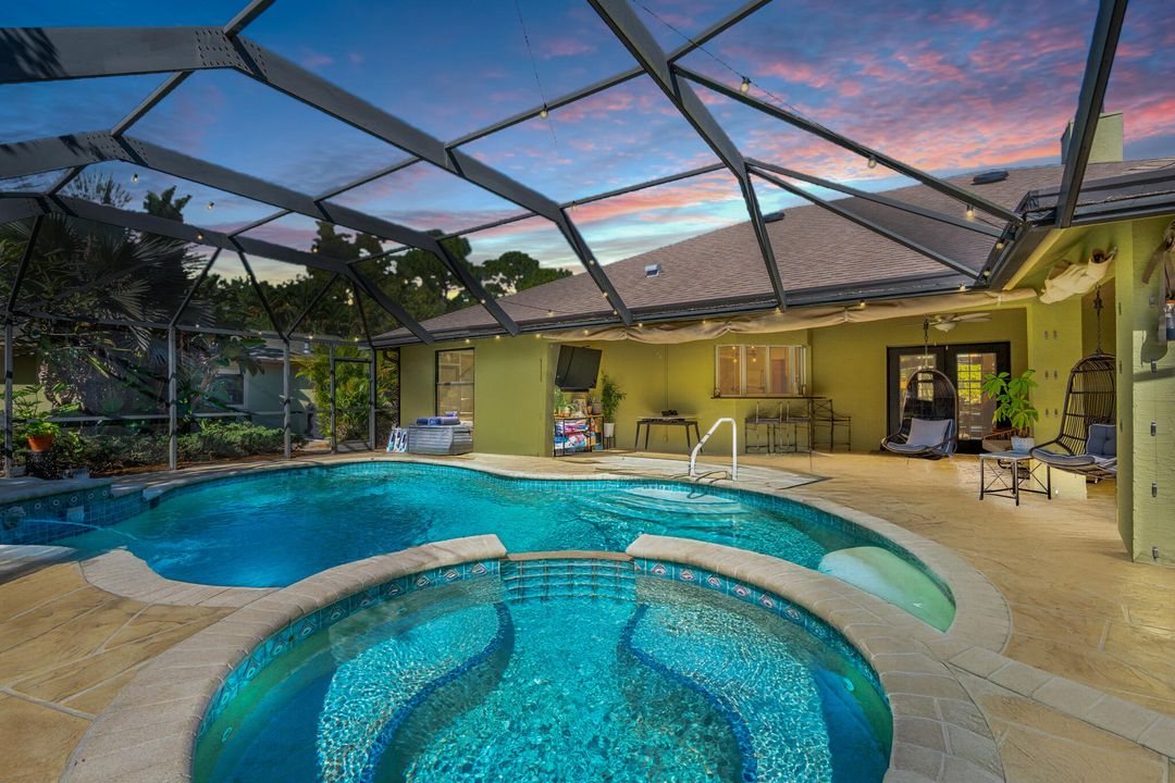 待售: $915,000 (4 贝兹, 2 浴室, 2357 平方英尺)