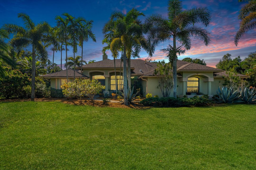 待售: $915,000 (4 贝兹, 2 浴室, 2357 平方英尺)