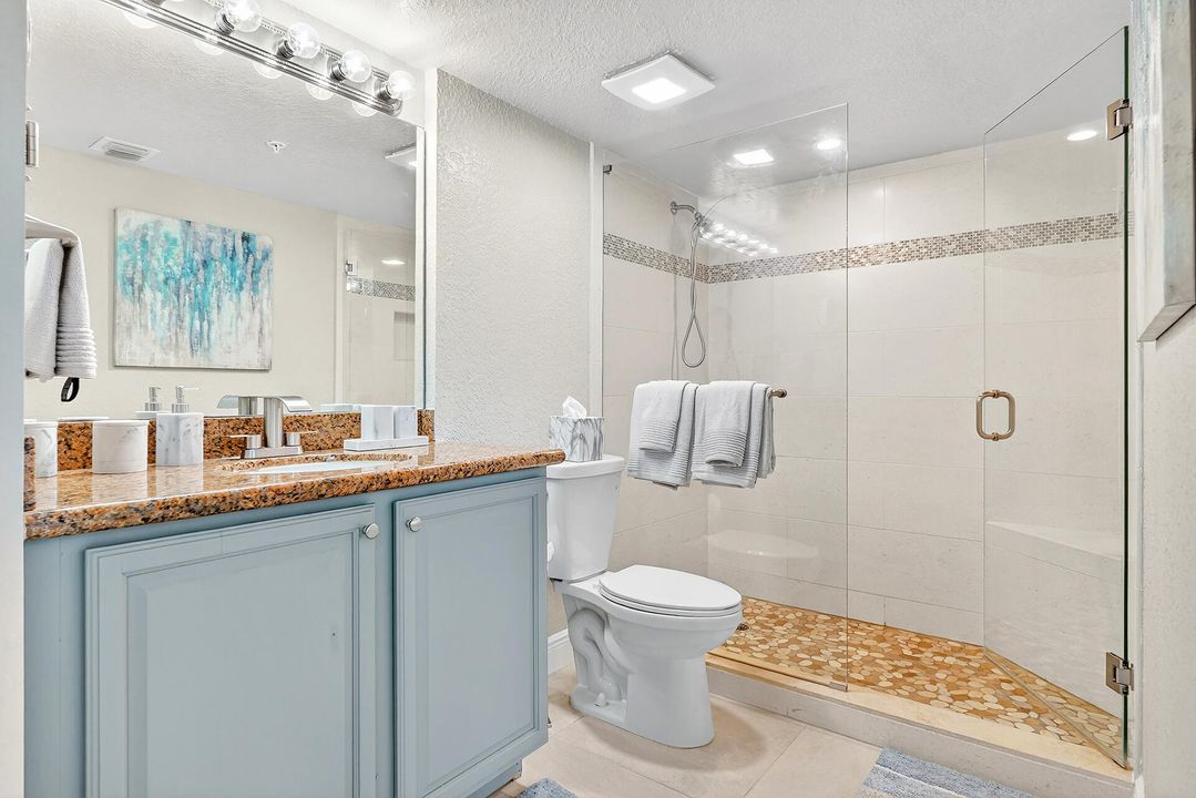 合同活跃: $6,500 (2 贝兹, 2 浴室, 1334 平方英尺)