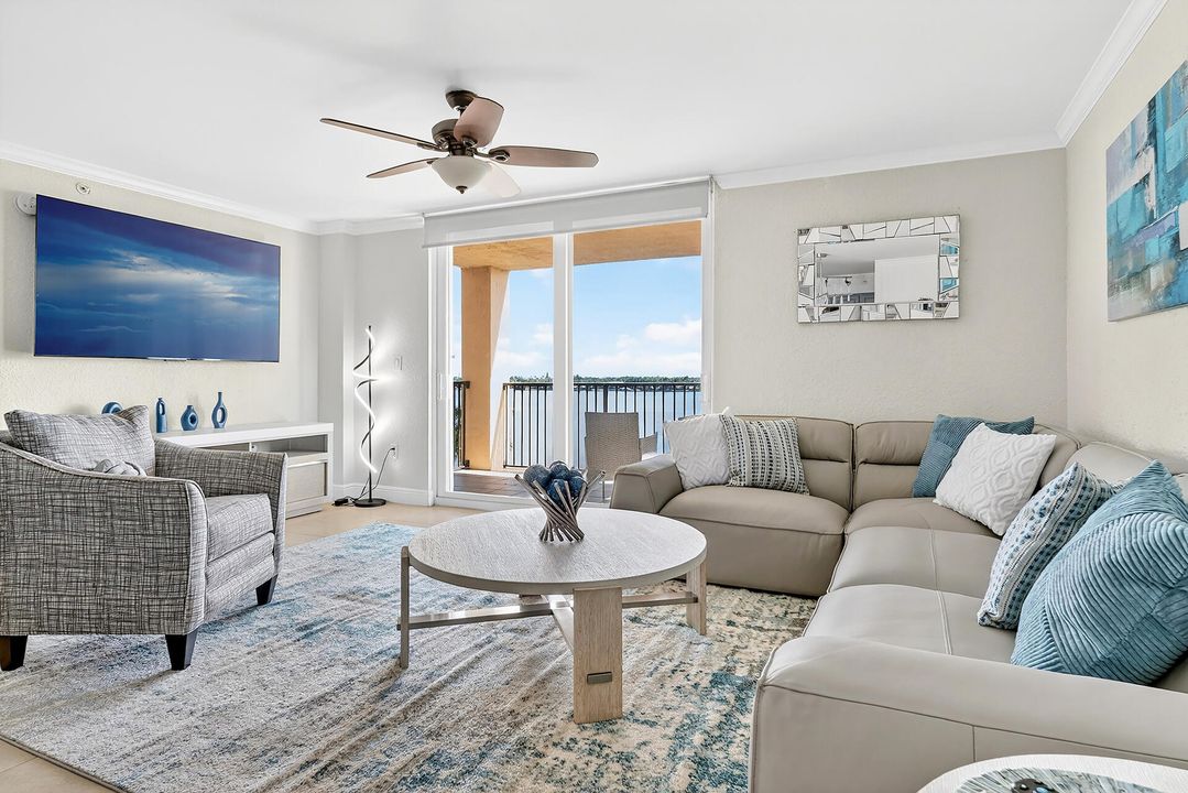 合同活跃: $6,500 (2 贝兹, 2 浴室, 1334 平方英尺)