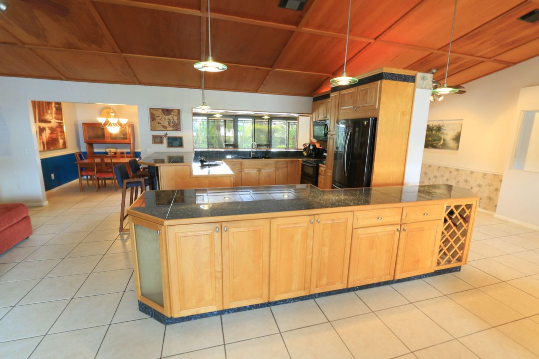 На продажу: $525,000 (3 спален, 2 ванн, 1862 Квадратных фут)