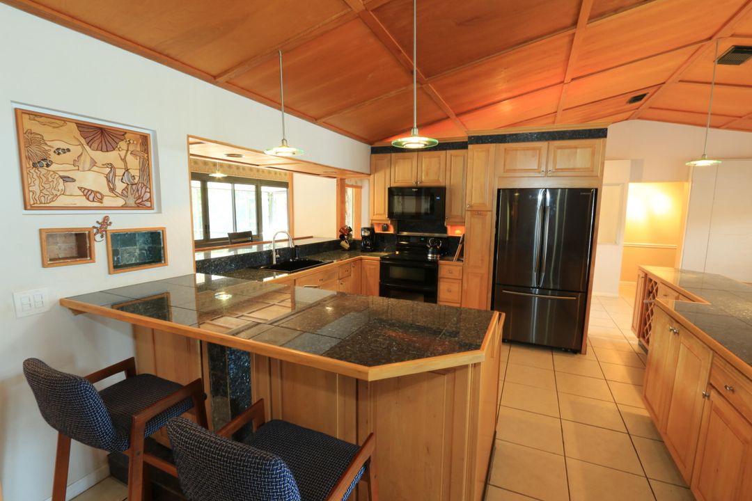 На продажу: $525,000 (3 спален, 2 ванн, 1862 Квадратных фут)