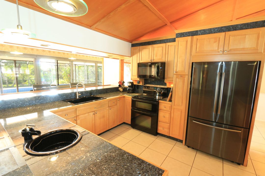 На продажу: $525,000 (3 спален, 2 ванн, 1862 Квадратных фут)