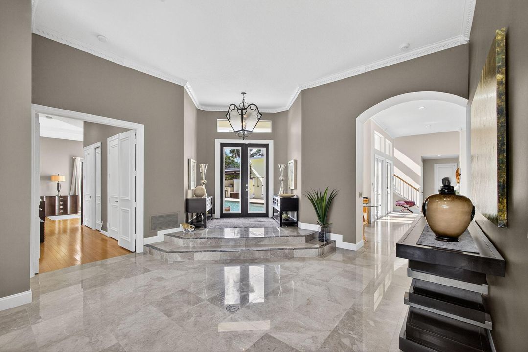 For Rent: $20,000 (5 beds, 4 baths, 4121 Square Feet)