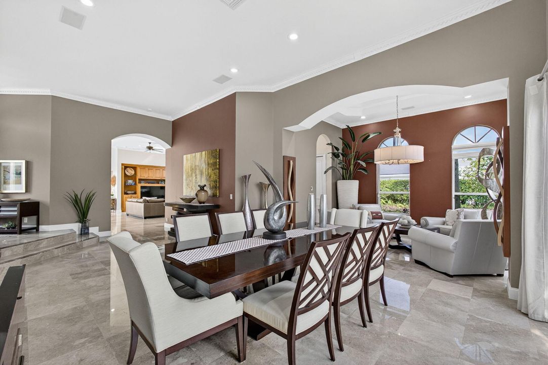 For Rent: $20,000 (5 beds, 4 baths, 4121 Square Feet)