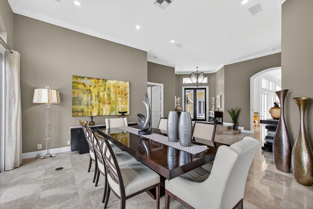 For Rent: $20,000 (5 beds, 4 baths, 4121 Square Feet)