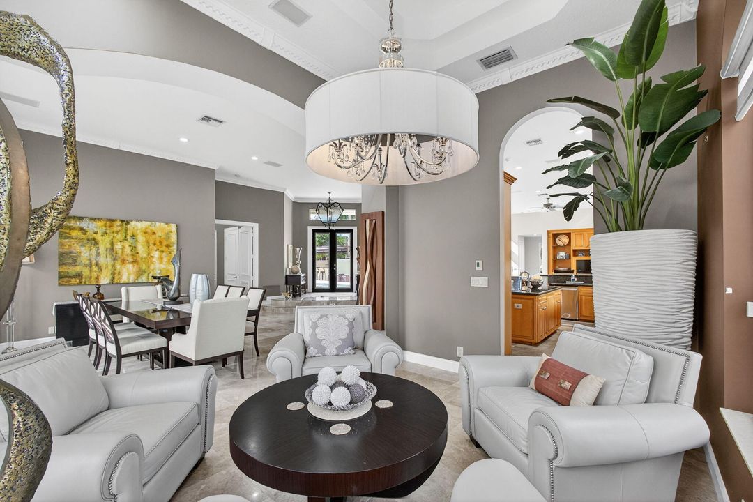 For Rent: $20,000 (5 beds, 4 baths, 4121 Square Feet)