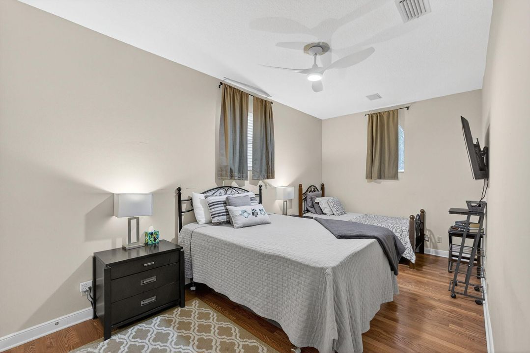 For Rent: $20,000 (5 beds, 4 baths, 4121 Square Feet)