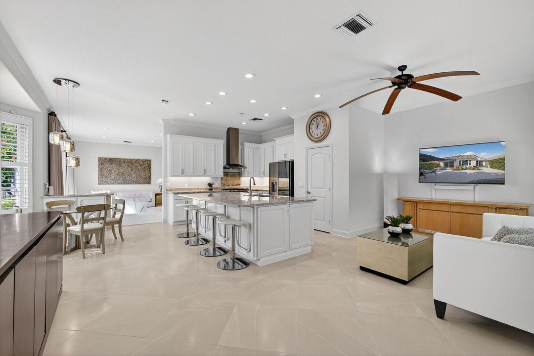 For Sale: $1,025,000 (3 beds, 3 baths, 2617 Square Feet)