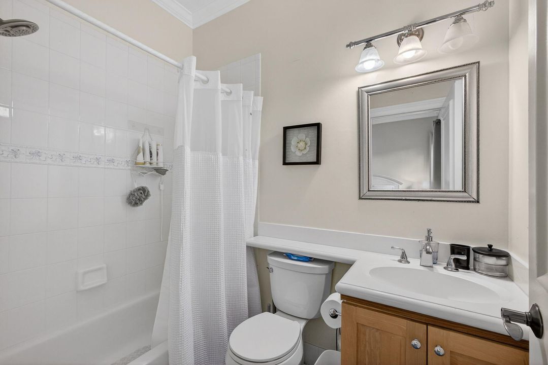 For Rent: $20,000 (5 beds, 4 baths, 4121 Square Feet)