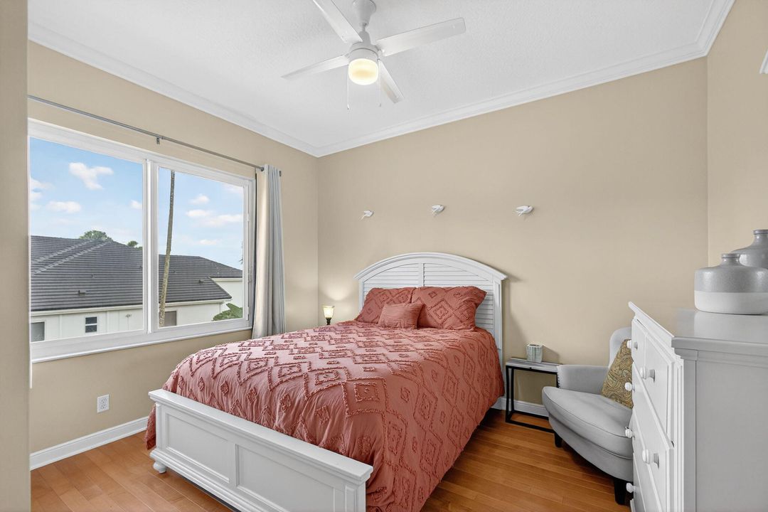 For Rent: $20,000 (5 beds, 4 baths, 4121 Square Feet)