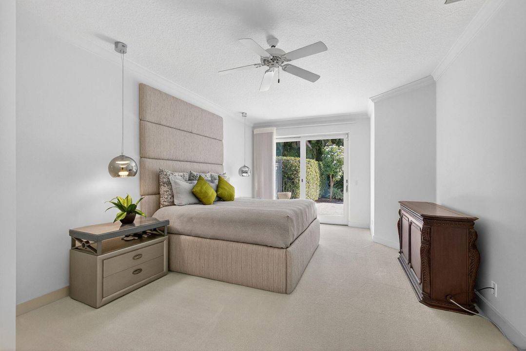 For Sale: $1,025,000 (3 beds, 3 baths, 2617 Square Feet)