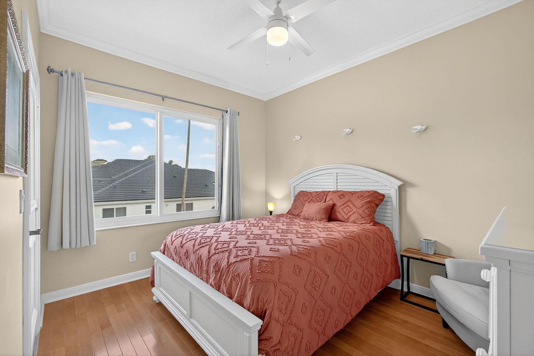 For Rent: $20,000 (5 beds, 4 baths, 4121 Square Feet)