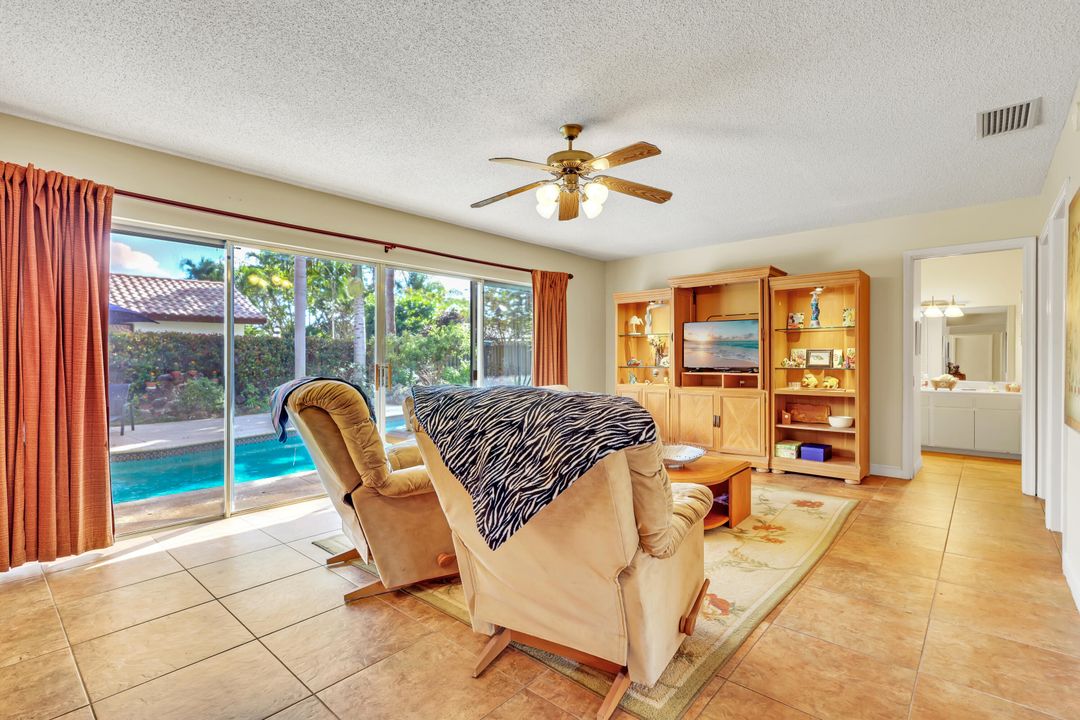 For Sale: $1,250,000 (4 beds, 2 baths, 2305 Square Feet)