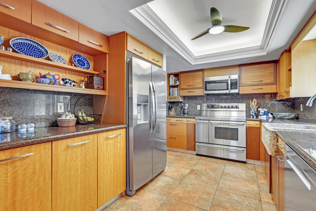 For Sale: $1,250,000 (4 beds, 2 baths, 2305 Square Feet)