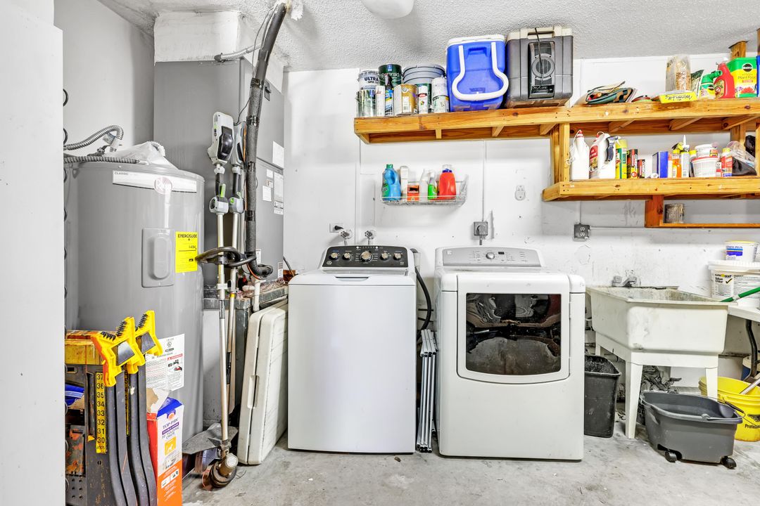 For Sale: $1,250,000 (4 beds, 2 baths, 2305 Square Feet)