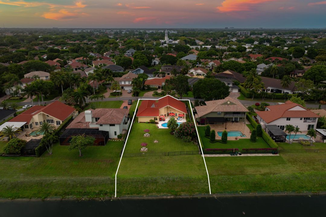 For Sale: $1,349,000 (4 beds, 3 baths, 2467 Square Feet)