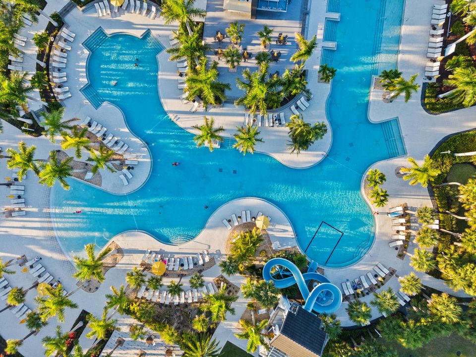 For Sale: $625,000 (3 beds, 2 baths, 2305 Square Feet)