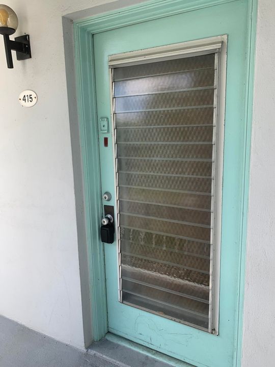 待售: $82,000 (1 贝兹, 1 浴室, 760 平方英尺)