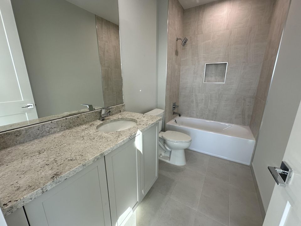 For Sale: $3,172,687 (5 beds, 6 baths, 6033 Square Feet)