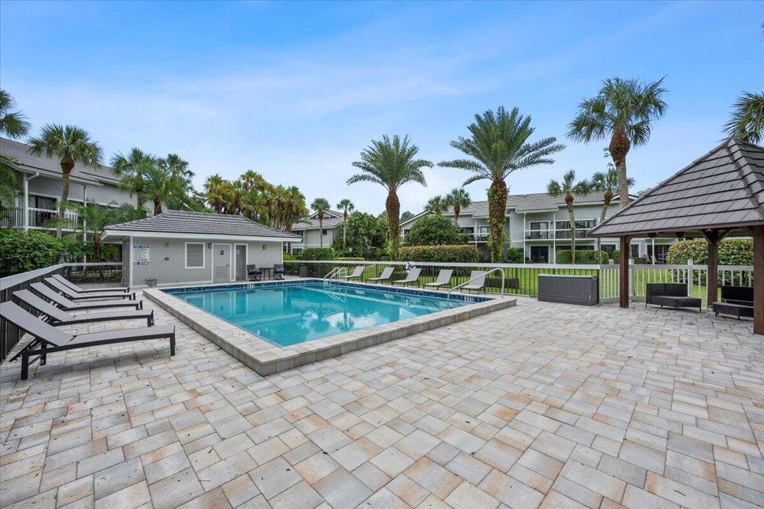 На продажу: $550,000 (2 спален, 2 ванн, 1400 Квадратных фут)