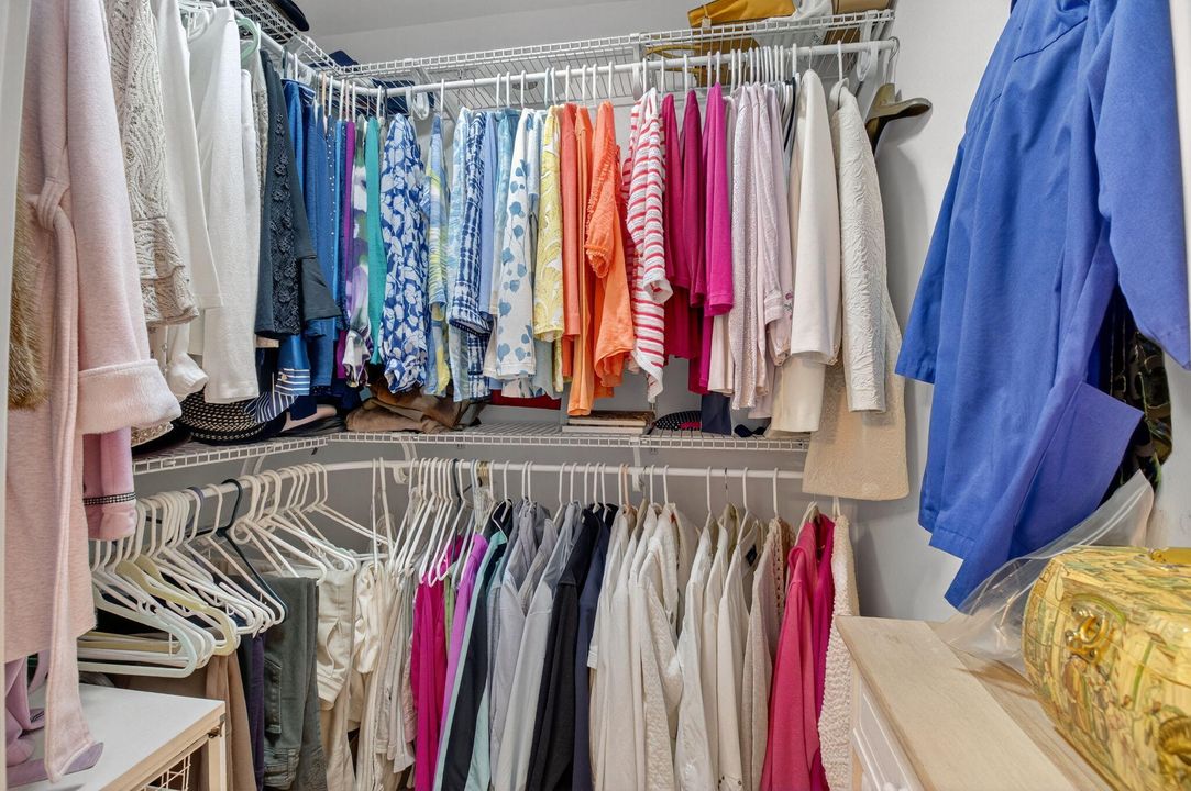 Под контрактом: $625,000 (2 спален, 2 ванн, 1614 Квадратных фут)