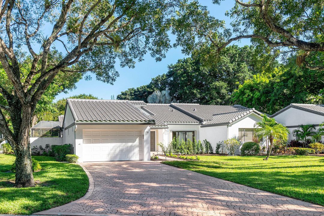 For Sale: $669,900 (3 beds, 2 baths, 2494 Square Feet)