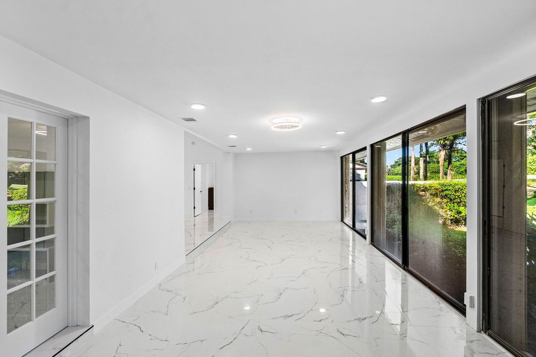 For Sale: $669,900 (3 beds, 2 baths, 2494 Square Feet)