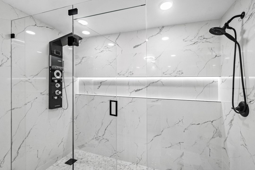 For Sale: $669,900 (3 beds, 2 baths, 2494 Square Feet)