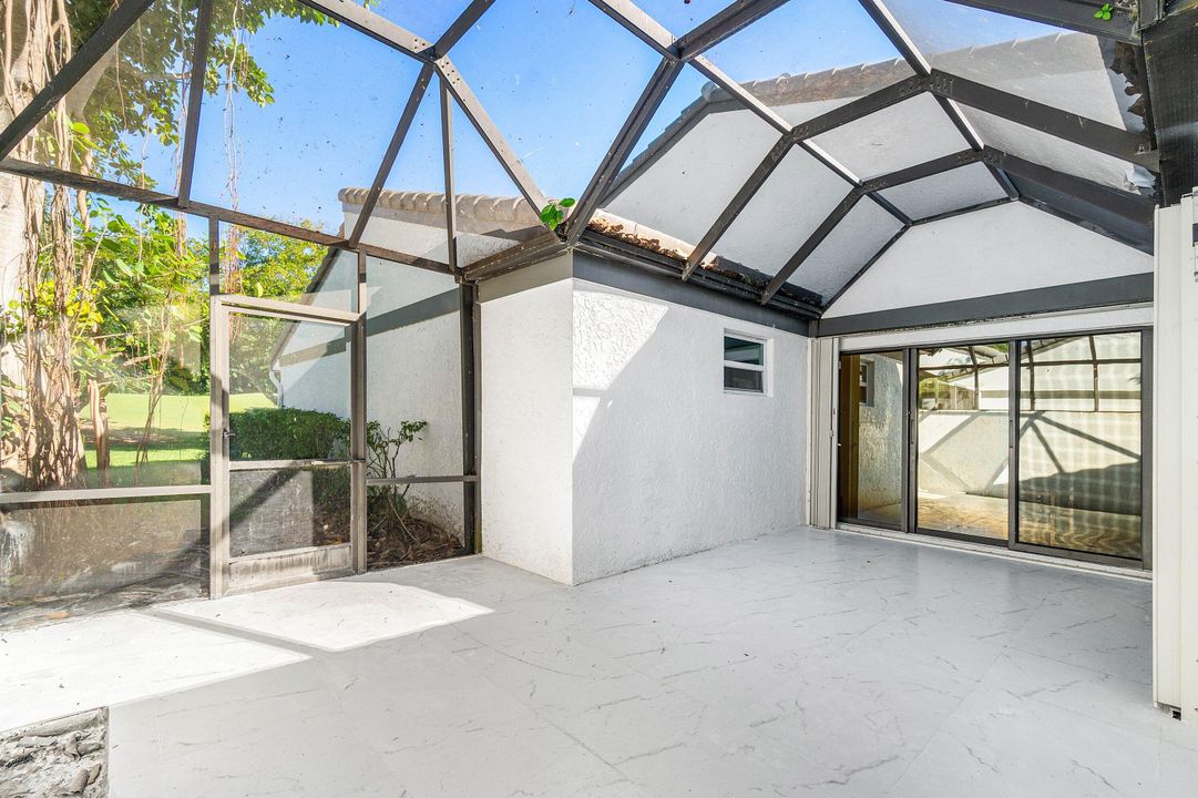 For Sale: $669,900 (3 beds, 2 baths, 2494 Square Feet)